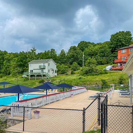 Premier Cozy Cabin - Free Amenities & Comm Indoor Pools Bushkill Eksteriør billede