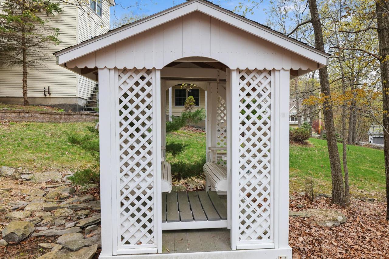 Premier Cozy Cabin - Free Amenities & Comm Indoor Pools Bushkill Eksteriør billede