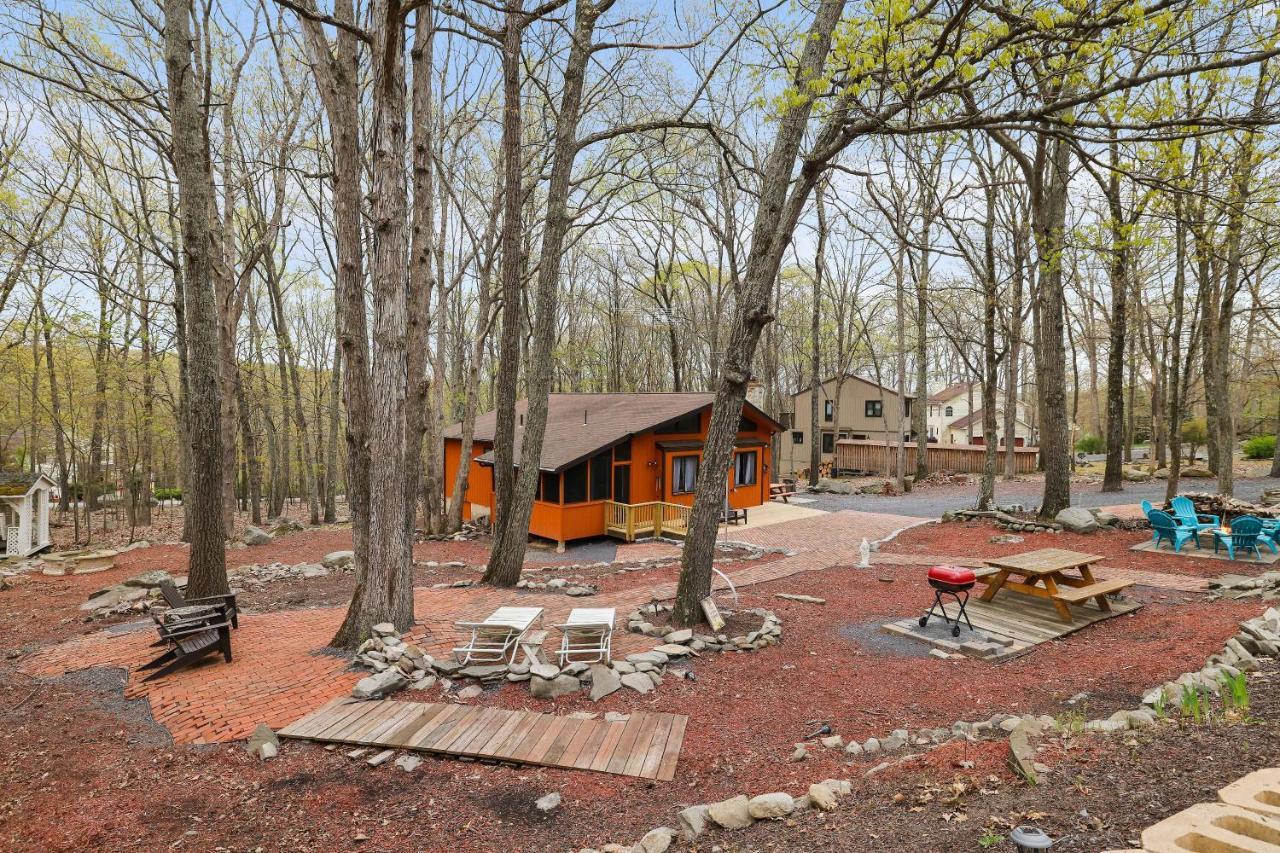 Premier Cozy Cabin - Free Amenities & Comm Indoor Pools Bushkill Eksteriør billede