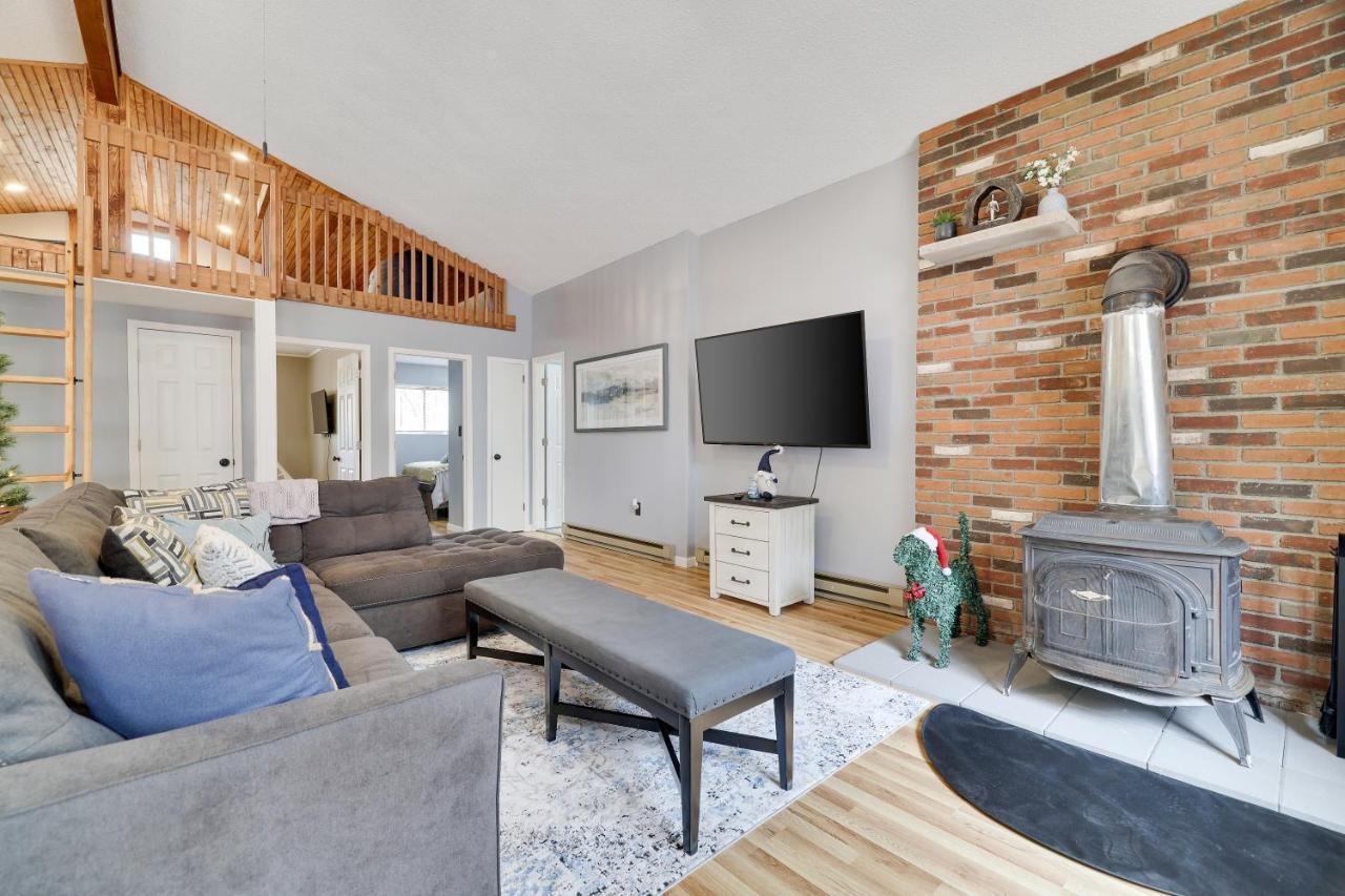 Premier Cozy Cabin - Free Amenities & Comm Indoor Pools Bushkill Eksteriør billede