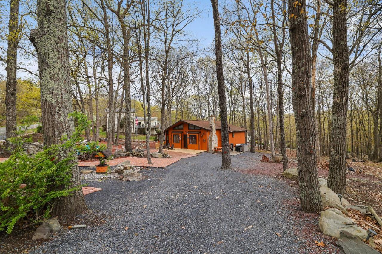 Premier Cozy Cabin - Free Amenities & Comm Indoor Pools Bushkill Eksteriør billede