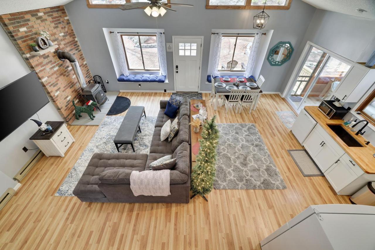 Premier Cozy Cabin - Free Amenities & Comm Indoor Pools Bushkill Eksteriør billede