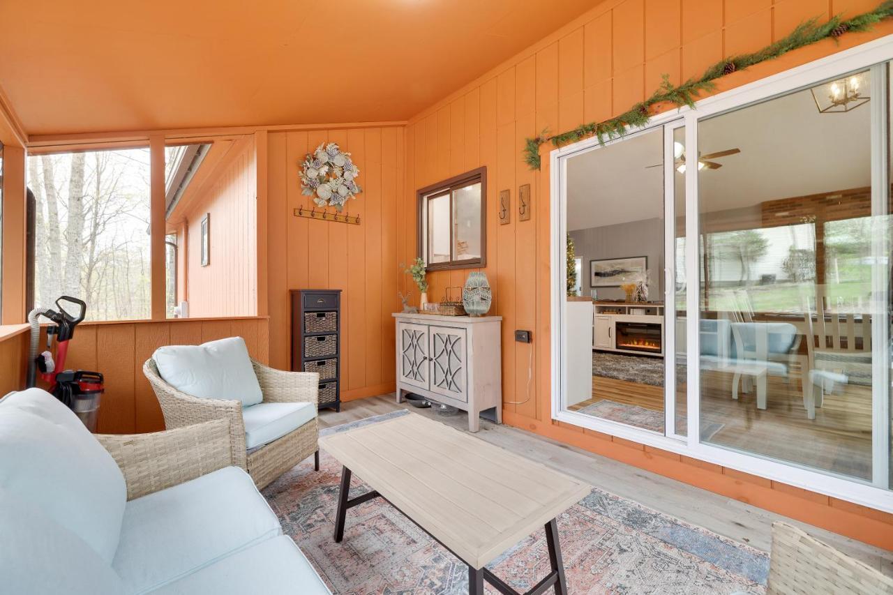 Premier Cozy Cabin - Free Amenities & Comm Indoor Pools Bushkill Eksteriør billede