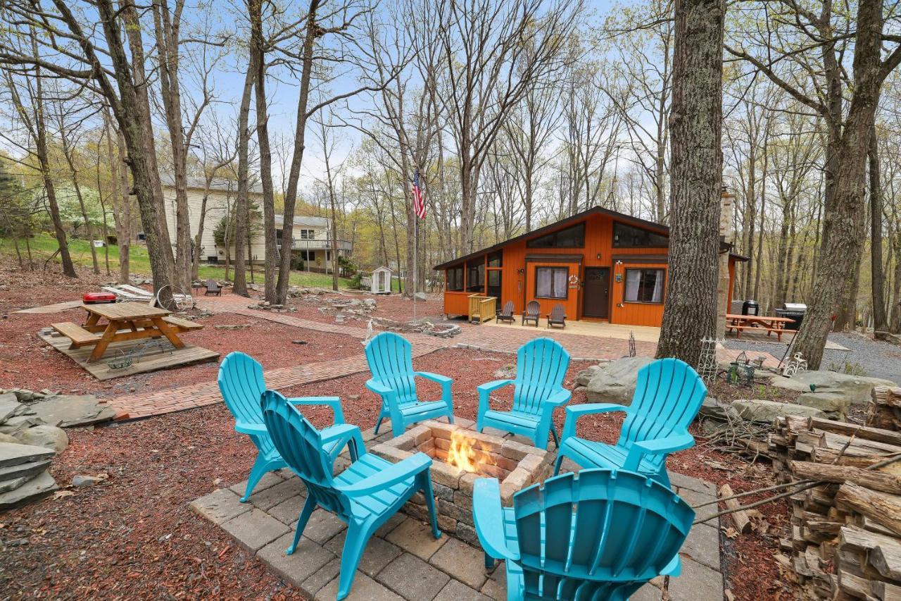 Premier Cozy Cabin - Free Amenities & Comm Indoor Pools Bushkill Eksteriør billede