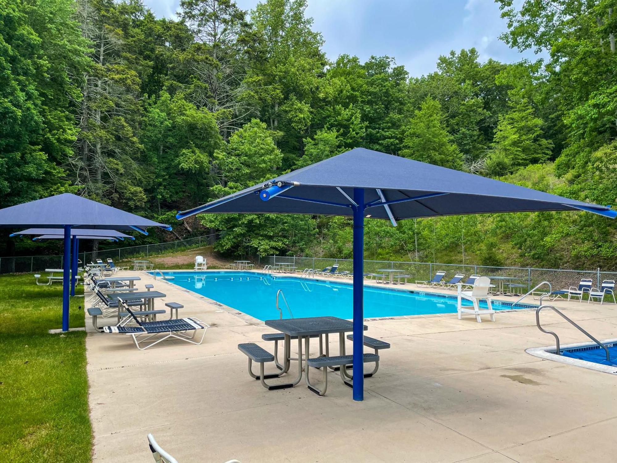 Premier Cozy Cabin - Free Amenities & Comm Indoor Pools Bushkill Eksteriør billede